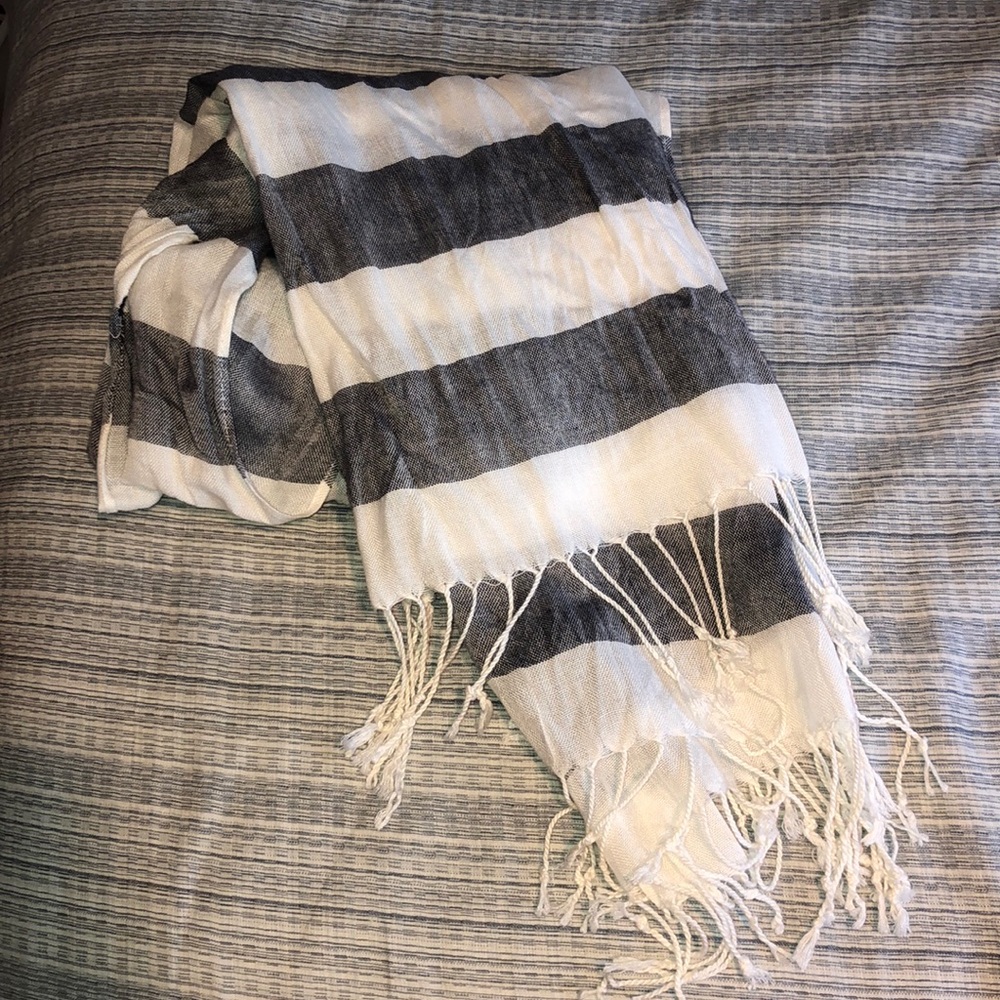 Striped scarf